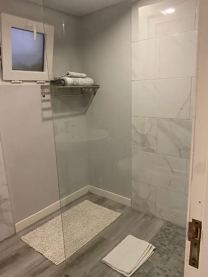 Schoenes Apartment - Ruhig - Aussenpool La Orotava
